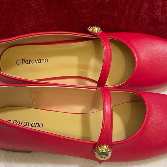 Red Women's Flats - Picture 3 of 5